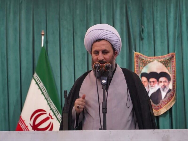  خونخواهی قائد شهید مطالبه اصلی ملت ایران است/ انتقام فقط در میدان نبرد خلاصه نشود