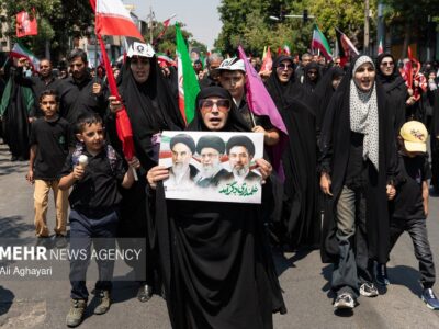راهپیمایی جاماندگان بدرقه تشییع رهبر شهید در ارومیه