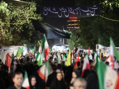 مردم ارومیه در شب های اقتدار ملی همچنان در خیابان ایستاده اند