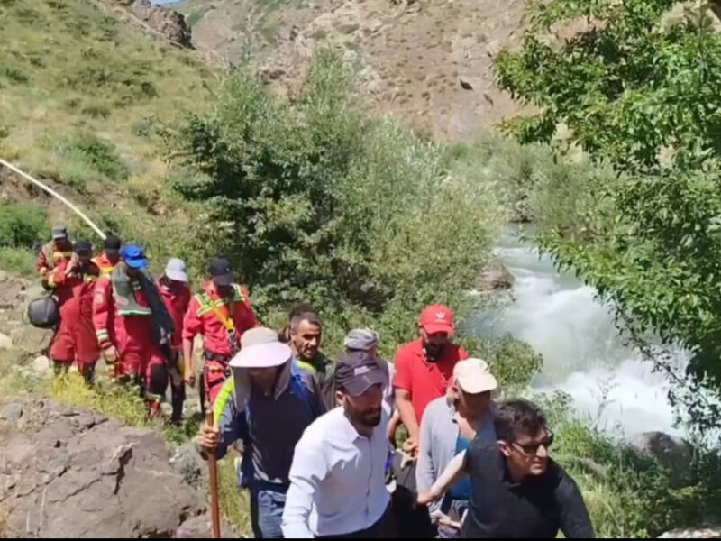 پیکر بانوی مغروق مفقودی در آبشار سوله دوکل پس از ۸ روز پیدا شد