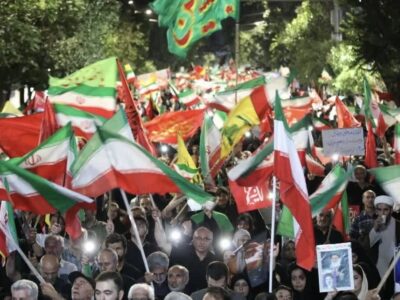 تداوم اجتماع دشمن‌ستیز مردم ارومیه در خیابان‌ برای حفظ همبستگی ملی 
