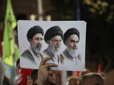 نمایش اتحاد و اقتدار سلماسی‌ها در اجتماع شبانه